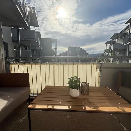Lejlighed And Newly Renovated Near Solsiden